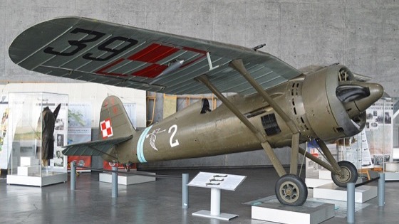 PZL P.11